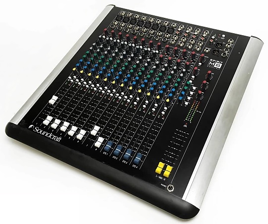 d&b audiotechnik MEDIUM MUSIC PA SYSTEM 1