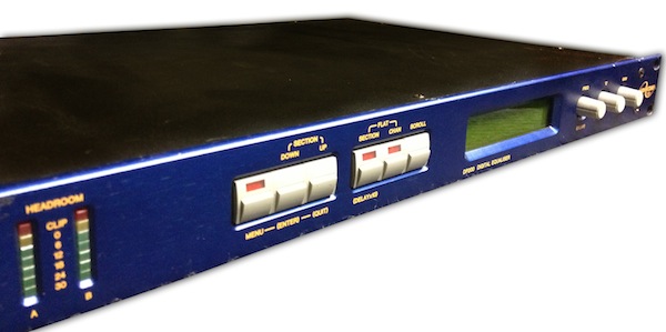 XTA DP200 STEREO 4 OUT DELAY + EQ